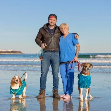 photo of Urbo founder Lawrence Shea his girlfriend Breanna and our two dogs